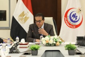 نائب رئيس مجلس الوزراء وزير الصحة يترأس اجتماع الجمعية العامة لشركة "أكديما"





