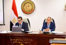 مصر تعمل حالياً على ترتيب استضافة مؤتمر لإعادة إعمار غزة في القاهرة لتأمين التمويل اللازم لتنفيذ الخطة.