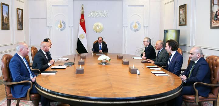 الرئيس السيسي يجتمع مع رئيس مجلس إدارة شركة "ألستوم الفرنسية