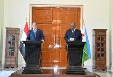 الرئيس السيسي ونظيره الجيبوتي يؤكدان رفضهما تهديد أمن وحرية الملاحة في البحر الأحمر