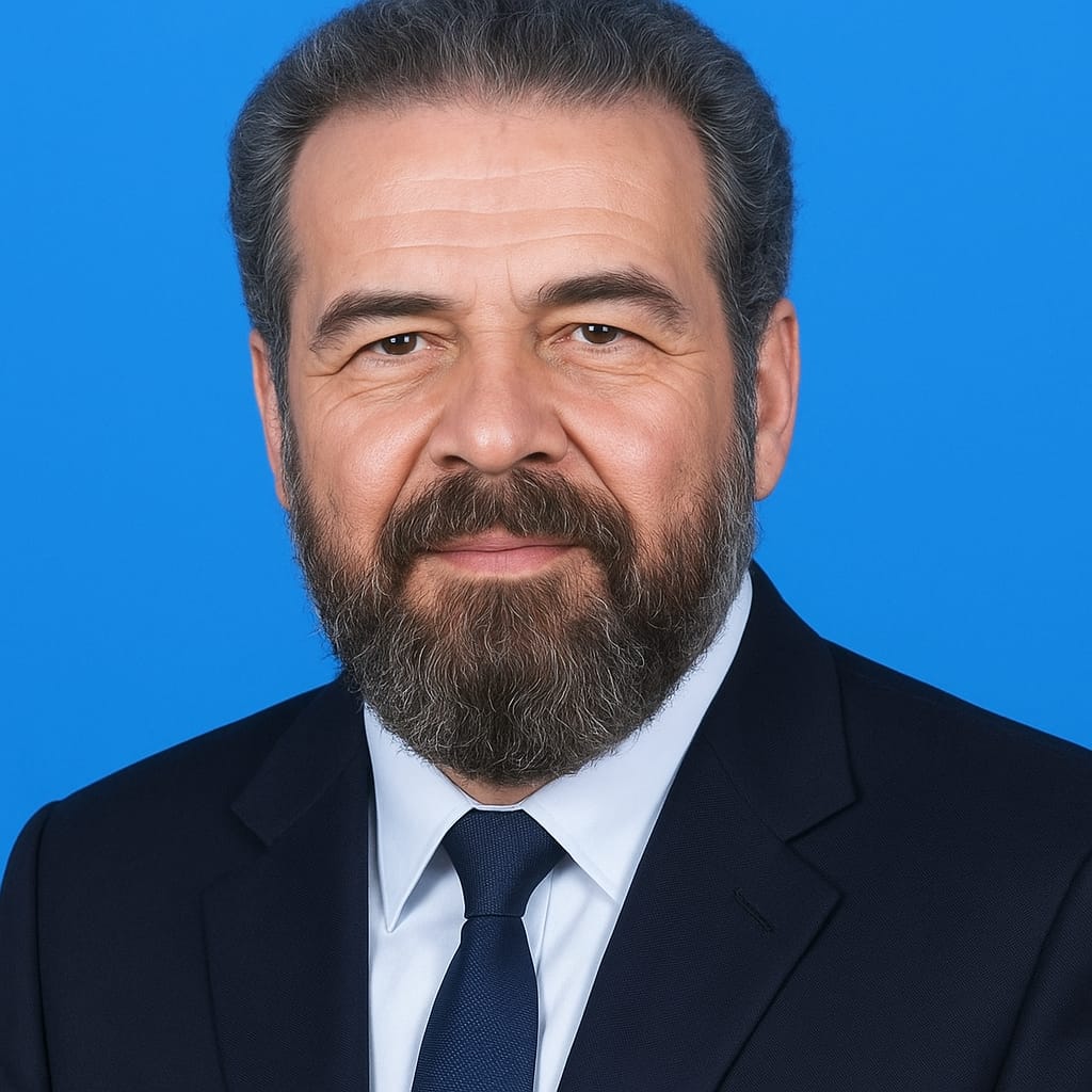 "من هو الدكتور محمد قشوة؟ سيرة عبقري التخطيط العمراني ومهندس المدينة المنورة"