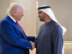 مراسم استقبال رسمية في قصر الوطن..رئيس الدولة يستقبل الرئيس الأميركي