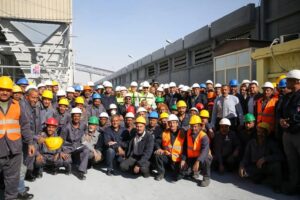 وزير قطاع الأعمال: العمال ركيزة أساسية في دفع عجلة الإنتاج والتطوير.. والاستثمار في العنصر البشري أولوية