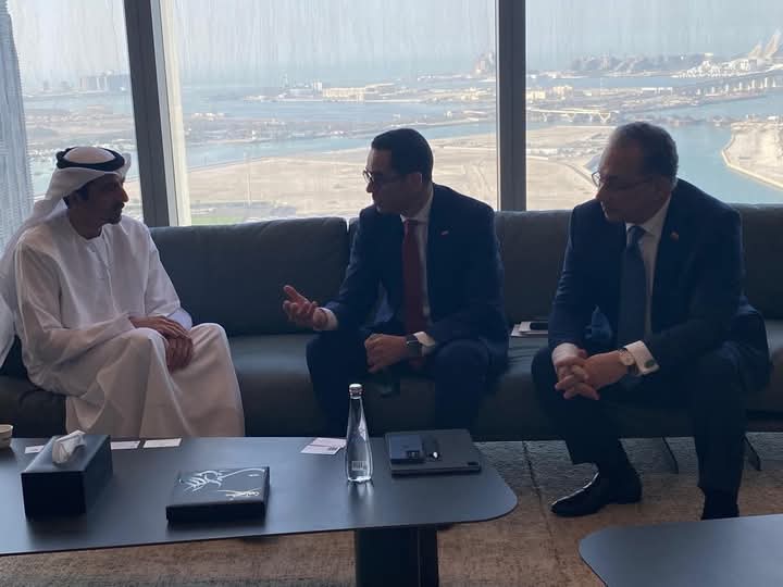 وزير الاستثمار.. يلتقي العضو المنتدب لشركة مدن العقارية القابضة لاستعراض تطورات مشروع رأس الحكمة