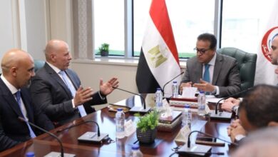 وزير الصحة يستقبل مدير شركة جنرال إليكتريك هيلث كير لبحث توطين أجهزة السونار في مصر