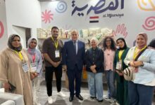سفير مصر بالمغرب يشيد بجودة منتجات السيدات بجناح المجلس القومي للمرأة
