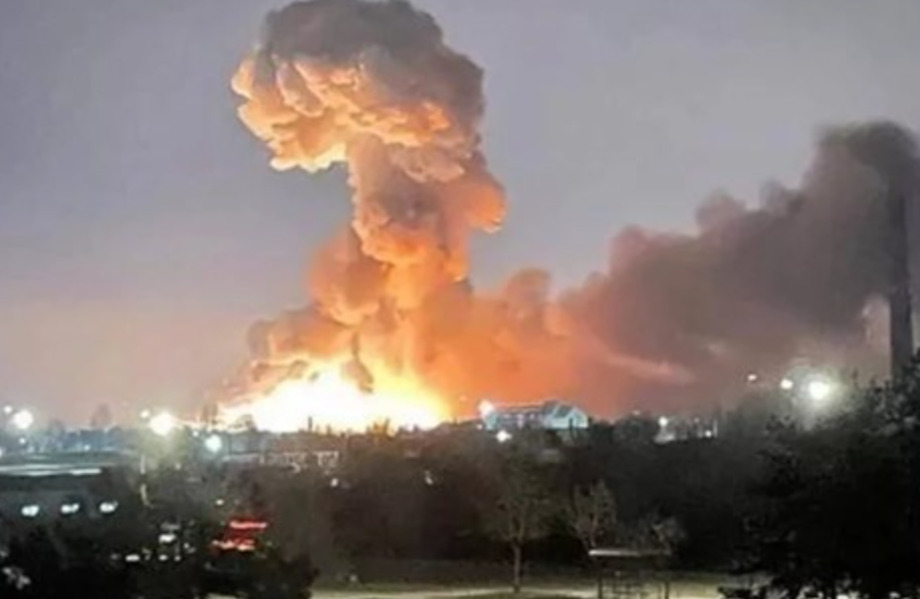 وسائل إعلام أوكرانية: انفجارات قرب قاعدة جوية عسكرية غربي أوكرانيا