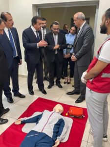 وزيرا الصحة والطيران يتفقدان عيادات الحجر الصحي وأجهزة إزالة الرجفان القلبي بمطار القاهرة