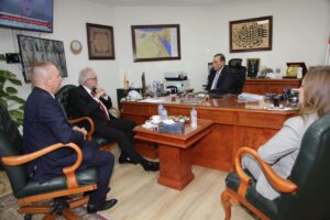  رئيس شركة تنمية الريف المصرى الجديد يستقبل سفير بولندا لدى القاهرة 

