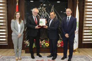  رئيس شركة تنمية الريف المصرى الجديد يستقبل سفير بولندا لدى القاهرة 


