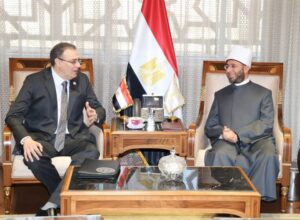 "التنظيم والإدارة" يسلم "الأوقاف" نتيجة مسابقة إمام وخطيب ومدرس