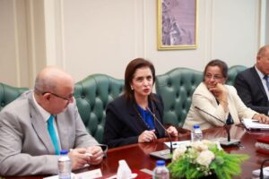 «عبد الغفار » يبحث مع المدير الإقليمي لمنظمة الصحة العالمية تعزيز التعاون 
