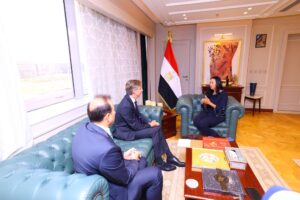 وزيرة التضامن الاجتماعي تلتقي الممثل المقيم لبرنامج الأمم المتحدة الإنمائي في مصر
