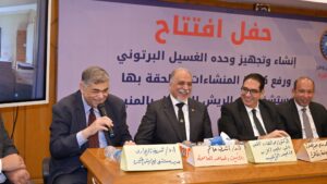 رئيس جامعة القاهرة يفتتح تجديد وحدة الغسيل البريتوني بمستشفى أبو الريش المنيرة 

