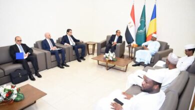 وزير الخارجية يتوقف في العاصمة نجامينا ويلتقي بوزير خارجية التشاد