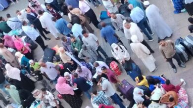 توافد السودانيين على محطة مصر لاستقلال القطار المتجه إلى أسوان ومنه إلى وطنهم