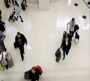 المفوضية الأوروبية" تقترح زيادة رسوم الدخول لزائري الفترات قصيرة المعفيين من التأشيرة