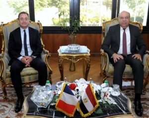 السفير الفرنسي : حريصون على توسيع التعاون مع مصر في مجال الطيران المدني