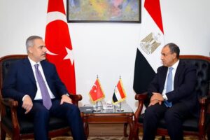 مصر وتركيا: رفع حجم التبادل التجاري ليبلغ 15 مليار دولار