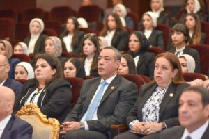 النائب العام يلتقى الدفعة الأولى من السيدات المرشحات للعمل معاونات بالنيابة العامة

