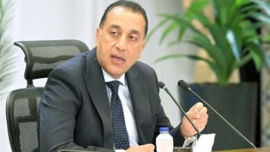 رئيس الوزراء ينعي الدكتور علي المصيلحي وزير التموين السابق الذي وافته المنية اليوم