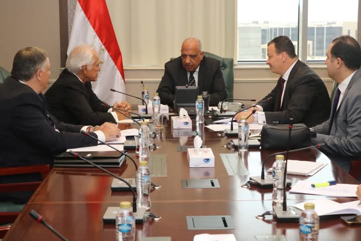 الربط الكهربائي مع أوروبا عبر اليونان يجعل مصر مركزاً إقليمياً لتبادل الطاقة بين قارات العالم ويعظم من عوائد الطاقات المتجددة