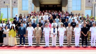 الخارجية والقوات المسلحة تنظمان زيارة لعدد من شباب المصريين بالخارج لقيادتى القوات البحرية وقوات الصاعقة 