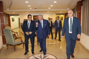 حفل ختام التدريب الصيفي لطلاب كلية الاقتصاد والعلوم السياسية 

