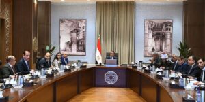 مدبولي: نستهدف الاستعداد الجيد لتقديم أفضل الخدمات للحجاج المصريين خلال موسم الحج 





