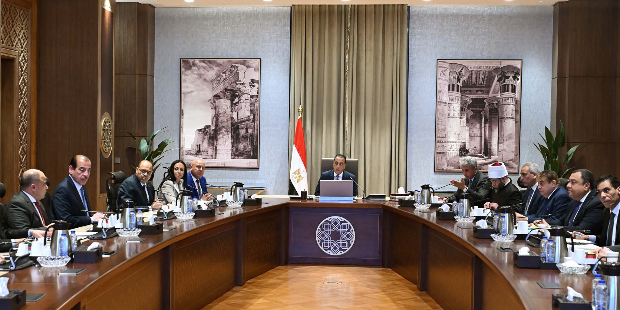 مدبولي: نستهدف الاستعداد الجيد لتقديم أفضل الخدمات للحجاج المصريين خلال موسم الحج 