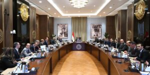 مدبولي: نستهدف الاستعداد الجيد لتقديم أفضل الخدمات للحجاج المصريين خلال موسم الحج 




