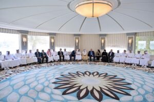 الشيخ نهيان بن مبارك يستقبل وفدًا من البرلمان العربي برئاسة اليماحي 

