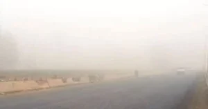 غلق طريق الإسكندرية القاهرة الصحراوى بسبب الشبورة الكثيفة بطريق محور أبو ذكرى