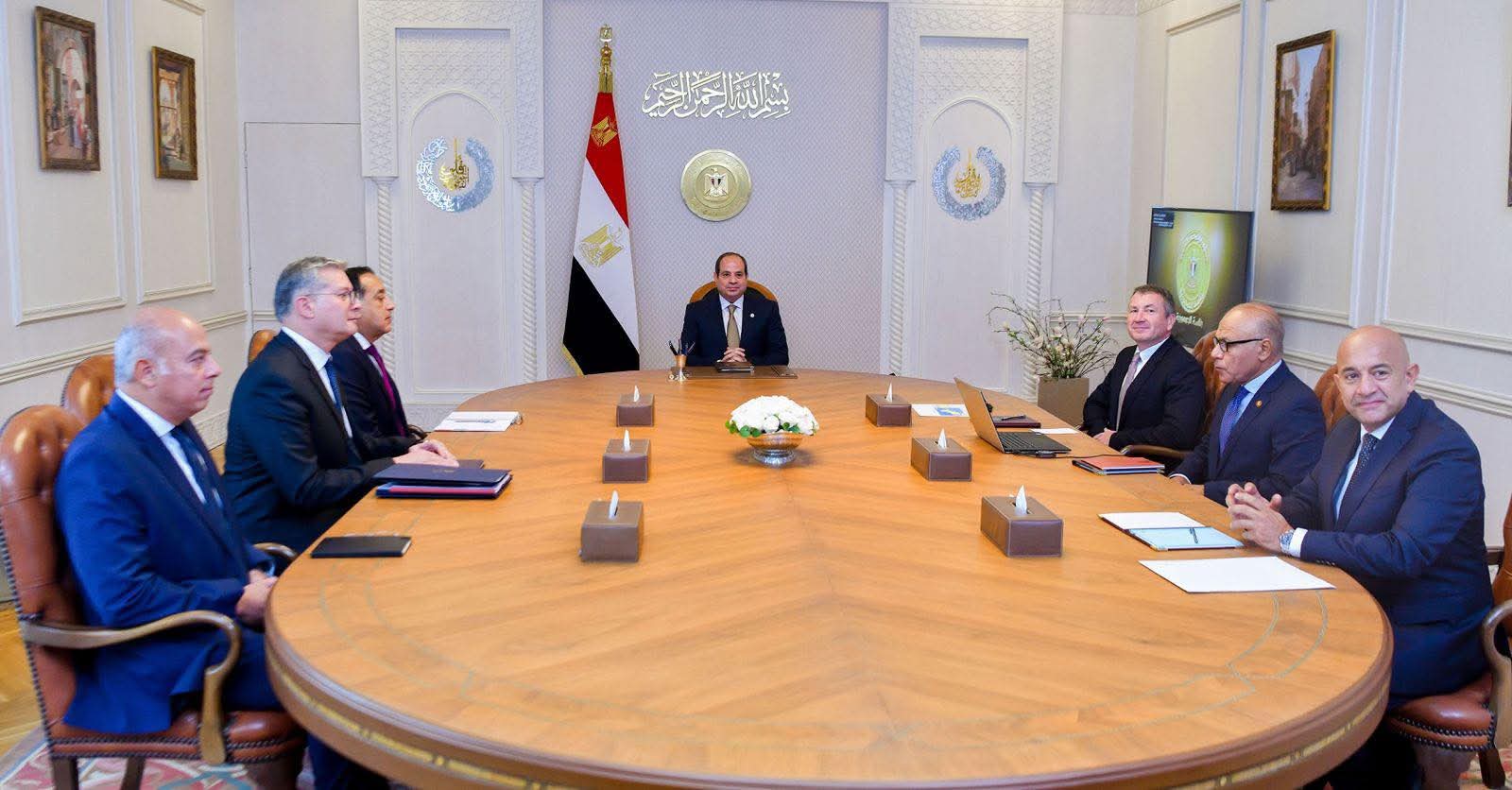 الرئيس السيسي: شركة “إكسون موبيل” تُعد شريكاً استراتيجياً لمصر في قطاع الطاقة