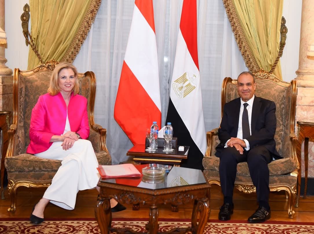 الدكتور "بدر عبدالعاطي " يلتقي وزيرة خارجية النمسا