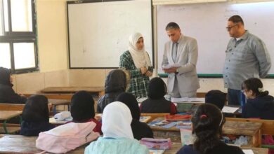 عاجل | امتحن مكان صديقه خوفا من رسوبه.. حبس طالبين بكلية علاج طبيعي بجامعة قنا بتهمة انتحال صفة