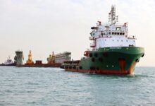 نجاح عملية عبور الحوض العائم