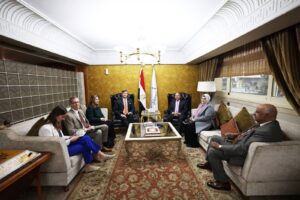 كامل الوزير يبحث مع نائب وزير الخارجية الأمريكي التعاون في مجالي النقل والصناعة