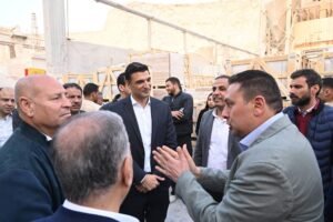 وزير الصناعة ومحافظ القاهرة يتفقدان 5 مصانع متخصصة بمنطقة شق الثعبان الصناعية