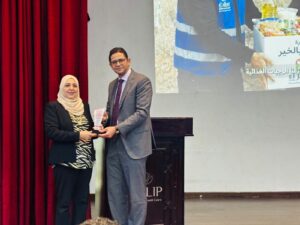 تقديرًا لعطائها.. تكريم رئيس جمعية رائدات مصر للتنمية في احتفالية «سفراء التطوع»

